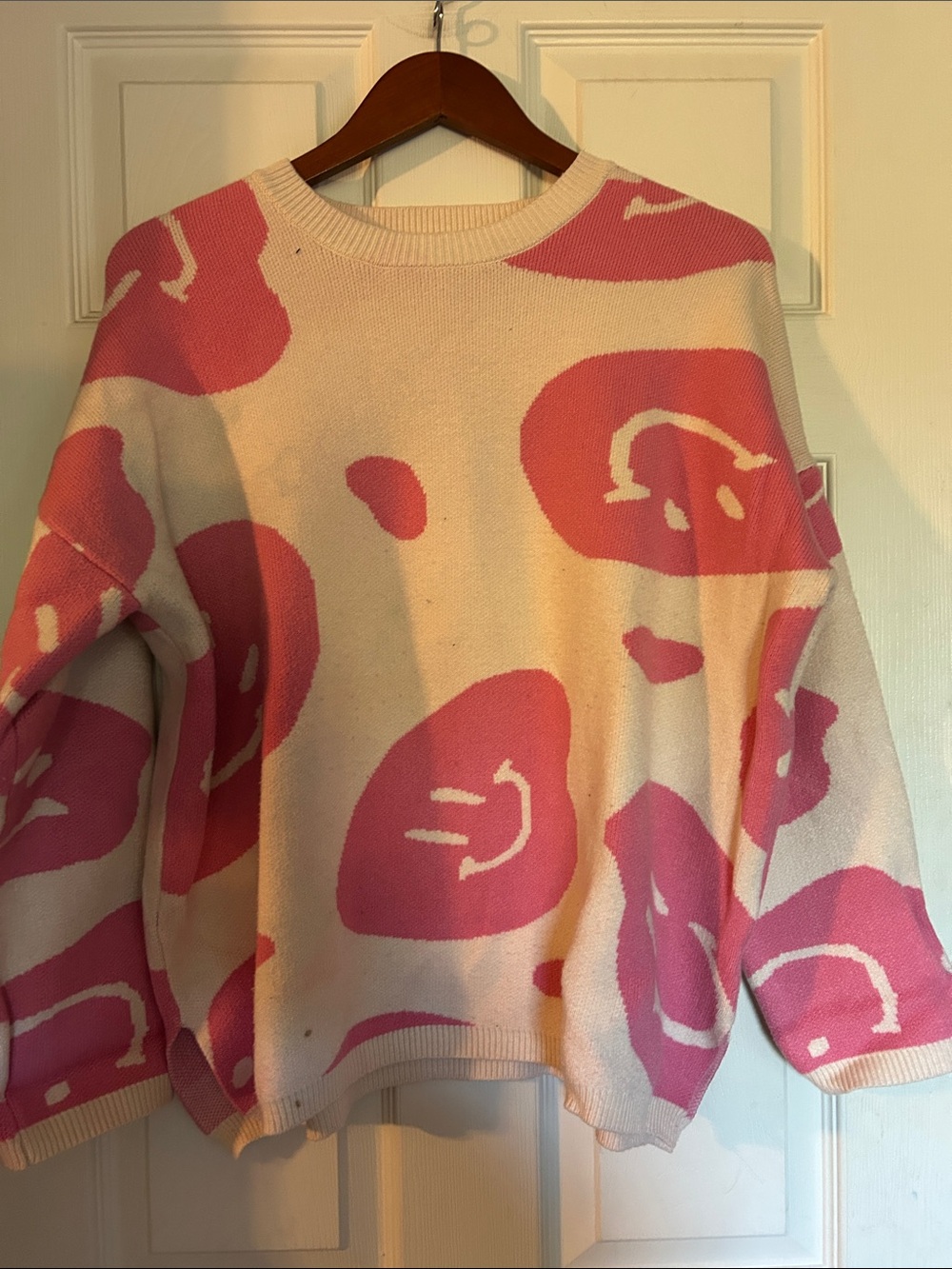 moon & madison Cream and Pink Abstract Crewneck Smiley Faces Sweater